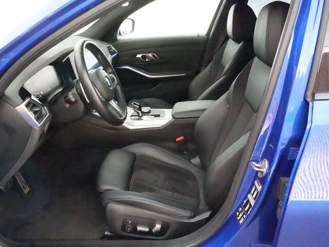 BMW 3-SERIE M340i xDrive High Executive |EU-auto|dealer onderhouden|M-sport|M-sport diff|Portimao Blue metallic|Eibach verlagingsveren|Harman&Kardon|memory|Apple Carplay|stoelverwarming & stuur verwarming|