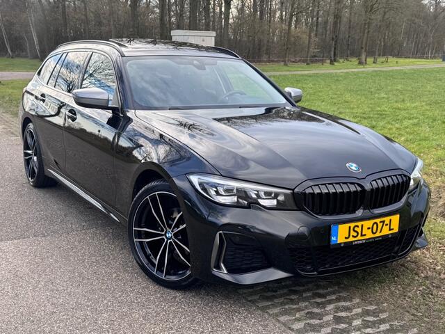 BMW 3-SERIE 318I MSPORT / PANO / 19INCH / 24DKM