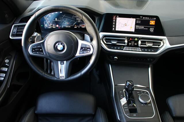 BMW 3-SERIE 320i High Executive Edition | M Sport Pakket | Adaptieve Cruise | Stoel en Stuurverwarming | PDC voor en achter | Harman Kardon