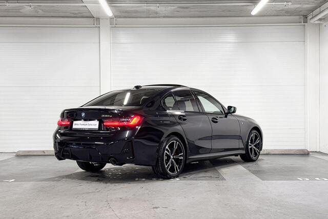 BMW 3-SERIE Sedan 330e | M-Sport Pro | Comfort Pack | Driving Assistant | Hifi System | Schuif-/kanteldak | Comfort Access