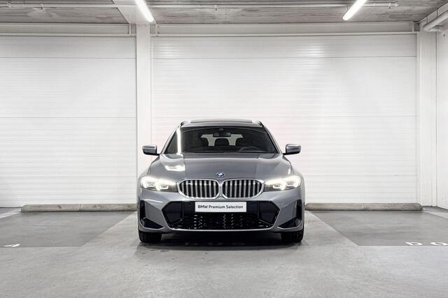 BMW 3-SERIE Touring 330e | M-Sport | Comfort Pack | Panoramadak | Comfort Access | Trekhaak