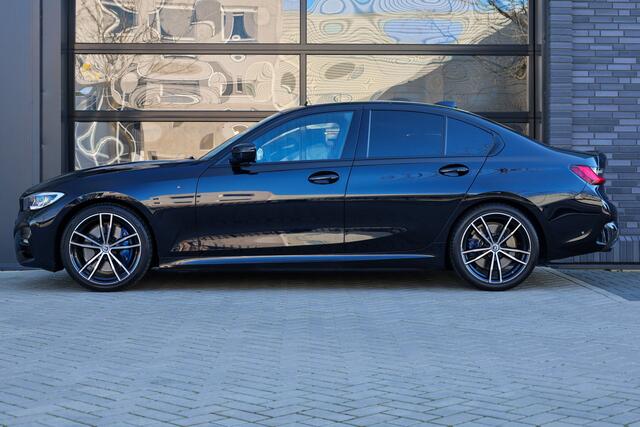 BMW 3-SERIE 330i M-Sport Business Edition Plus | NAP! | TOPSTAAT! | M-SPORT | PANO | LASER | MEMORY | H&K | CARBON INTERIEUR