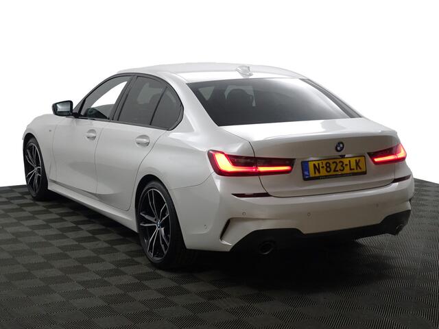 BMW 3-SERIE 320i xDrive M Sport Edition- Display Key, Stuur/Stoelverwarming,Sfeerverlichting, M Performance Interieur, Virtual Cockpit