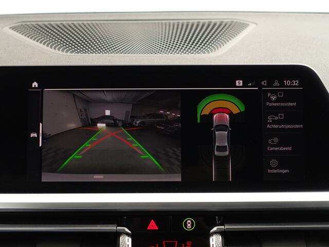 BMW 3-SERIE 320i xDrive M Sport Edition- Display Key, Stuur/Stoelverwarming,Sfeerverlichting, M Performance Interieur, Virtual Cockpit