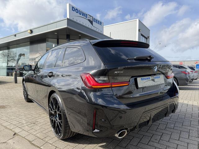 BMW 3-SERIE Touring 330e xDrive M Sport Pano-Dak | Adapt. Cruise | M-Stoelen | HUD | Stoelverw.