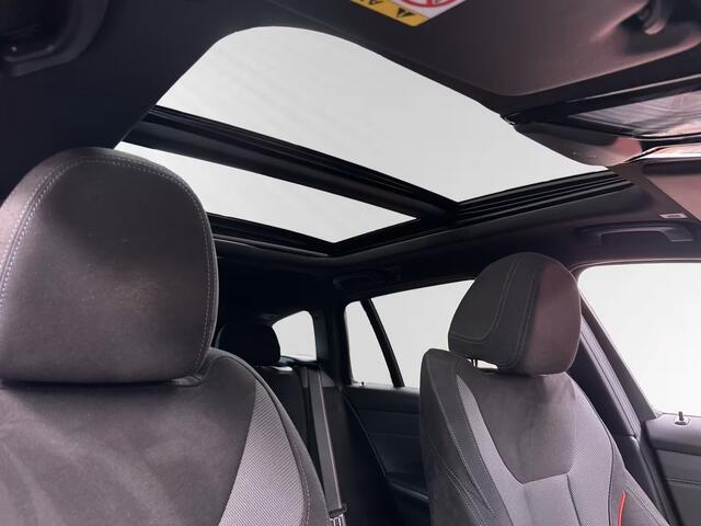 BMW 3-SERIE Touring 330e xDrive M-SPORT ** LED, NAVI+, PANORAMA, TREKH, MEM, HuD, 19-inch LMV ** 1e EIG - UNFALLFREI - Ex BMW ** ** INFORMEER OOK NAAR ONZE AANTREKKELIJKE FINANCIAL-LEASE TARIEVEN **