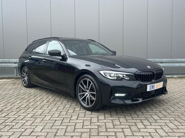 BMW 3-SERIE Touring 320d High Executive Pano / Head-up / Elec. Trekhaak / Stuur-Stoel Verw. / Harman/Kardon