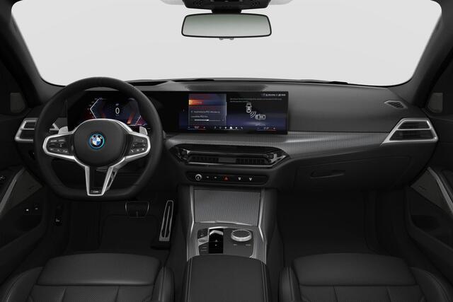 BMW 3-SERIE Touring 330e xDrive M-Sport 19 Inch / Stuur en Stoelverwarming / Glazen Schuifdak / Adaptief M-Onderstel / Comfort Acces / Electrische Zwenkhaak / Glazen Schuifdak / Electrisch Verstelbare Voorstoelen / Driving Assistant / Harman Kardon /