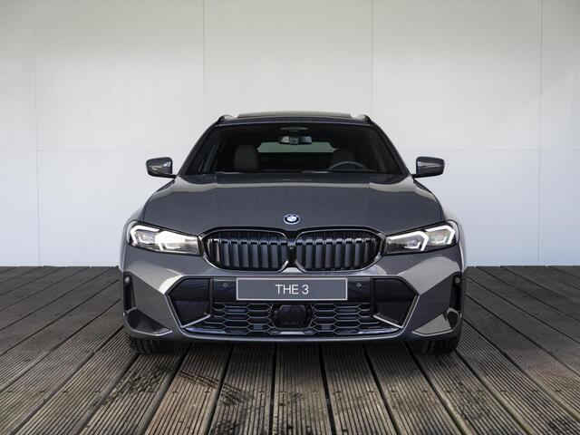 BMW 3-SERIE Touring 330e M Sport Edition | High Executive | M Sportpakket Pro | Innovation Pack | Comfort Pack | Harman Kardon | Elektrisch glazen panoramadak