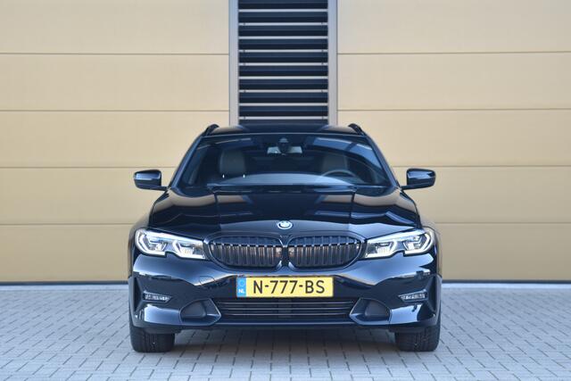 BMW 3-SERIE Touring 320e Business Edition Plus * Laserlicht * Sportstoelen * Servicecontract *