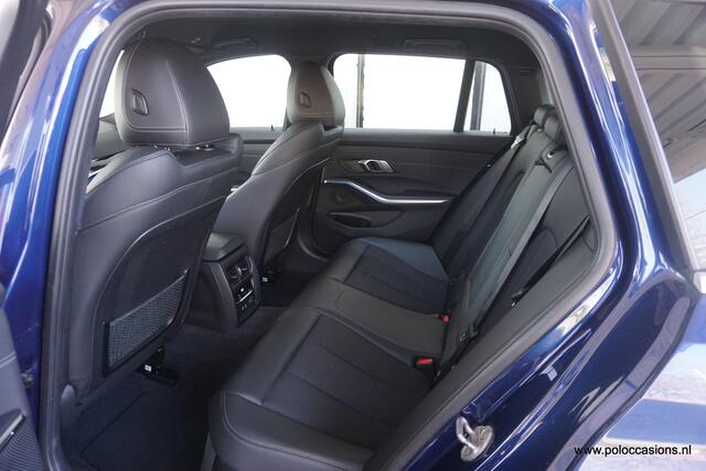 BMW 3-SERIE Touring 318i Sportline | Carplay | Dealerauto | Camera | 4cilinder