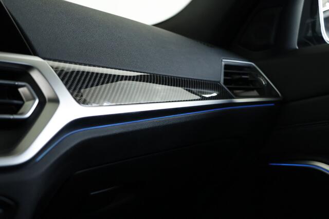 BMW 3-SERIE Touring 330e xDrive M-Sport / Panorama / ACC / Cam / Carbon / CarPlay