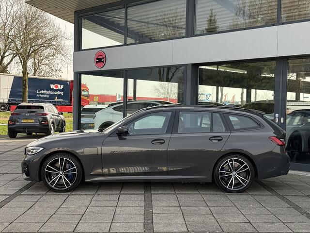 BMW 3-SERIE Touring Aut. 330e High Exe. M-Sport Individual | SoH 98% | Trekhaak | Panorama | 360 Camera | Leder | VOL! |