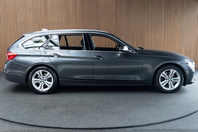 BMW 3-SERIE Touring 320i Navi Climate PDC Cruise Sportstoel. LM velgen