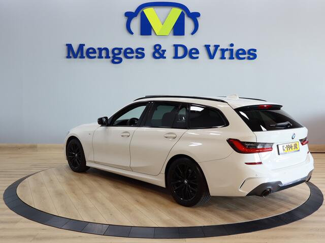 BMW 3-SERIE Touring 318i M Sport Executive Edition Airco ECC | Panorama | Keyless | Sfeer | Virtual | Apple Carplay | Cruise Control | Isofix | NAP