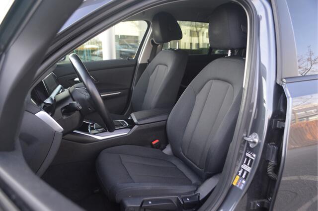 BMW 3-SERIE Touring 330e Automaat / Comfort Access / Achteruitrijcamera / Laserlight / Head-Up / Cruise Control