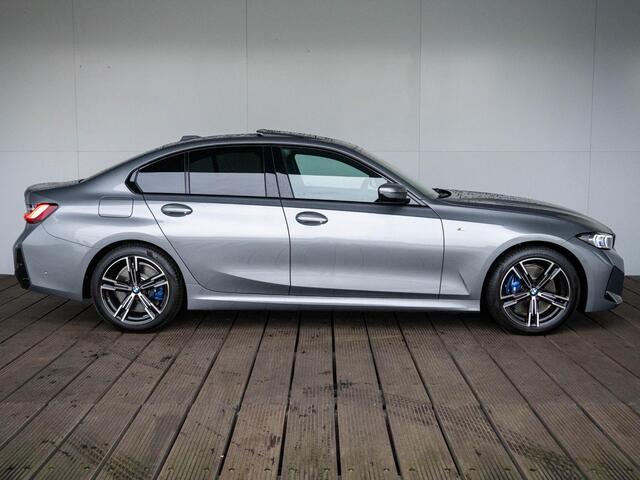 BMW 3-SERIE Sedan 320i Sedan M Sportpakket / Adaptive LED / Stoelverwarming / Glazen panoramadak | Ekris Selection