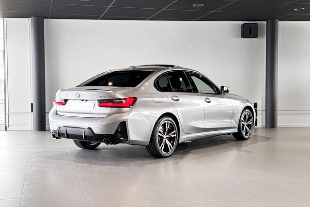 BMW 3-SERIE Sedan 330e | M Sport Pro | Glazen schuif-/kanteldak | Stoelverwarming | Comfort Access |
