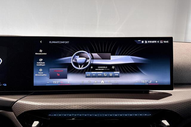 BMW 3-SERIE Sedan 330e | M Sport Pro | Glazen schuif-/kanteldak | Stoelverwarming | Comfort Access |