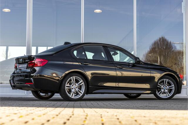 BMW 3-SERIE 320i High Executive M-Sport | Leder | LED | NL Auto