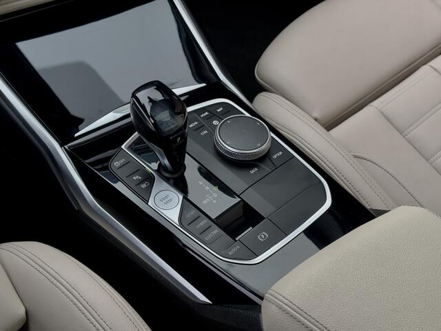 BMW 3-SERIE Touring 330e eDrive AUT8 M-SPORT PANODAK LEDER NAVI CAMERA DIGI-DASH APPLE-CARPLAY LEDLMV PDC