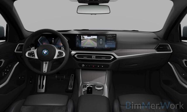 BMW 3-SERIE Touring 330e xDrive | M Sport Pro | ACC | PANO | Trekhaak