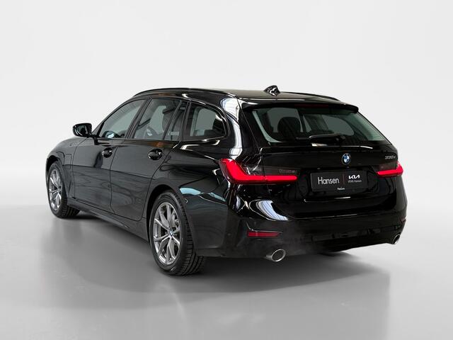 BMW 3-SERIE 330e Sport Line I Carplay I Half-Leder I Stoel/Stuurverwarming