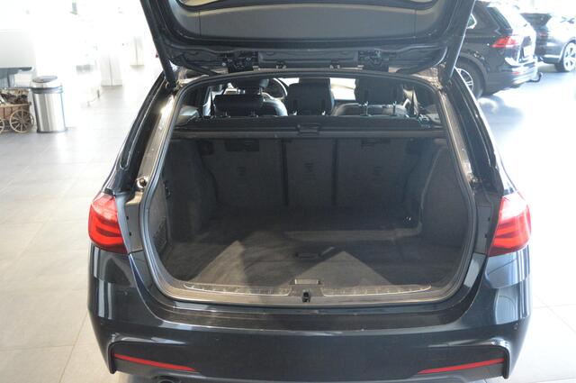 BMW 3-SERIE Touring 318i M Sport navi clima cruise led leer 18 inch 136 pk !!