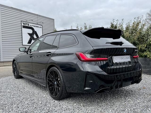 BMW 3-SERIE Touring M340i xDrive Pano|Leer|LED|Camera|Headup Zwart