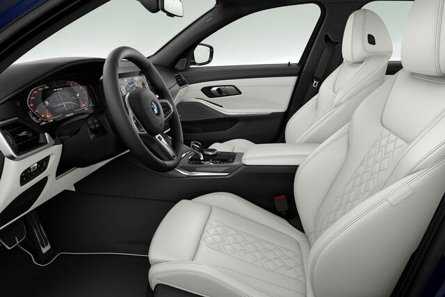 BMW 3-SERIE Touring M340i xDrive High Executive Edition | M Sport differentieel | Panoramadak | Head-Up Display | Harman/Kardon | Stuurwielverwarming | Stoelverwarming | Driving Assistant Professional | Parking Assistant Plus | Comfort Access