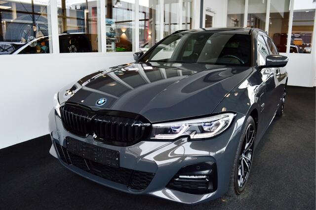 BMW 3-SERIE Touring 330e Hybride M-Sportedition | Dravitgrau !