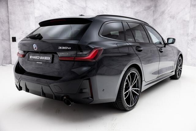BMW 3-SERIE Touring 330e xDrive M-Sport | Pano | Harman-Kardon | E-Trekhaak | HU