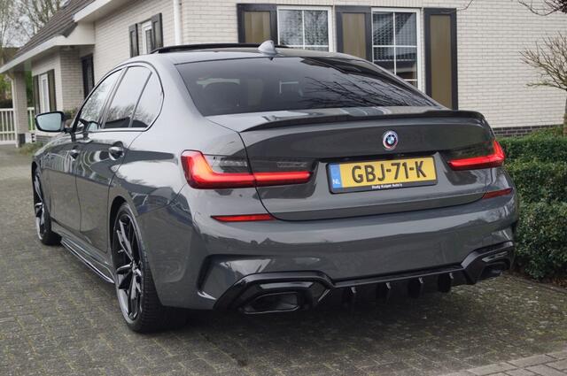 BMW 3-SERIE 330e (292pk) M340I Look Laser/HUD/HenK/Pano/Carbon