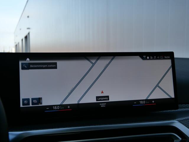 BMW 3-SERIE Touring 320e M-sport 204 Pk Automaat Navi / DAB / Leer / Keyless / Pano-dak / Harman Kardon