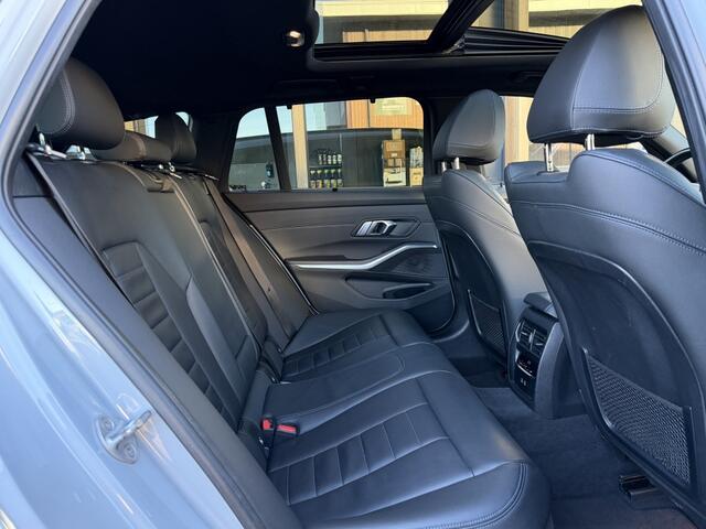 BMW 3-SERIE Touring 330e xDrive | M Sport | Panorama-Dak | Adaptieve Cruise | Head-u