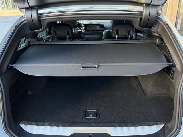 BMW 3-SERIE Touring 330e xDrive | M Sport | Panorama-Dak | Adaptieve Cruise | Head-u