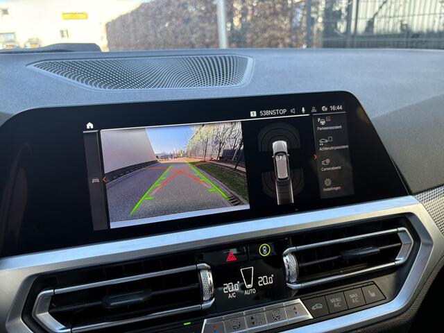 BMW 3-SERIE Touring 330i xDrive High Executive / AUTOMAAT / M-PAKKET / LEER / NAVI / CRUISE / 119dkm!