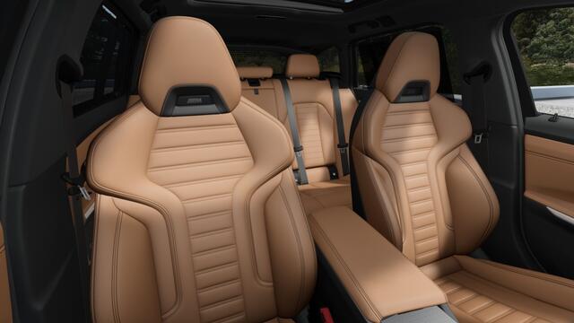 BMW 3-SERIE touring 330e 292PK X-Drive M-Sport / Individual / 360° / Harman Kardon /