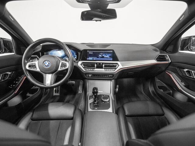 BMW 3-SERIE Touring 330e xDrive High Executive Pano Laser Trekhaak