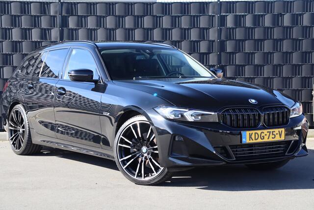 BMW 3-SERIE Touring 320e LCI PHEV | Widescreen | Elek. Trekhaak | Stoelverwarming | Navigatie | Carplay