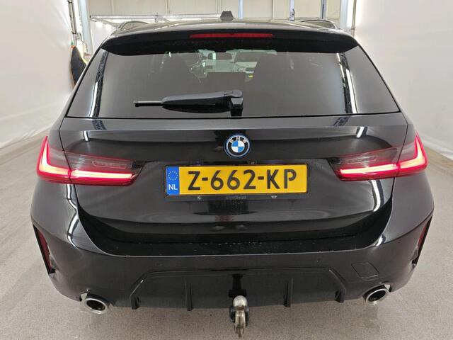 BMW 3-SERIE Touring 330e M-Sport Laser Leer-Vernasca Harman-Kardon Elekt.-Trekhaak Adaptive-Cruise
