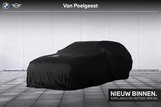 BMW 3-SERIE Touring M340d xDrive M-Sport Pro / Driving assistant prof / 19 inch / Head up Display / Glazendak