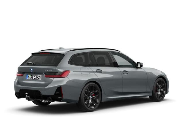 BMW 3-SERIE Touring 330e M Sport Edition Trekhaak Pakket | Comfort Pack | Driving Assistant Professional | Harman Kardon | Panoramadak