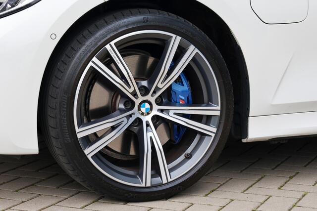 BMW 3-SERIE 330e Business Edition Plus | BTW | NAP | M-SPORT | LASER | KEYLESS | 360 | LEDER | DEALER ONDH |