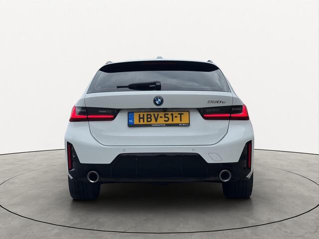 BMW 3-SERIE Touring 330e 292PK *FACELIFT* M-Sport Shadow Laser Alcantara Camera