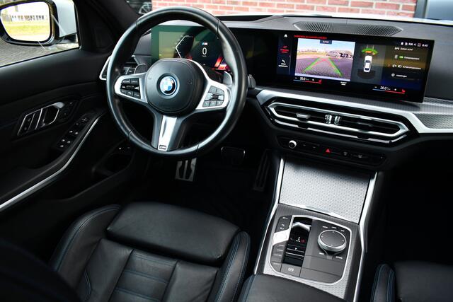 BMW 3-SERIE 330e xDrive M-Sport Pro Pano M-zetels ACC HUD 19inch El-klep