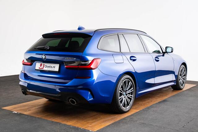 BMW 3-SERIE Touring 330e High Executive M Sport- Panoramadak - Sportstoelen - Elektrisch verwarmde voorstoelen - Getinte ruiten - Ambiance verlichting - Cruise control - HiFi - Active Guard Plus -