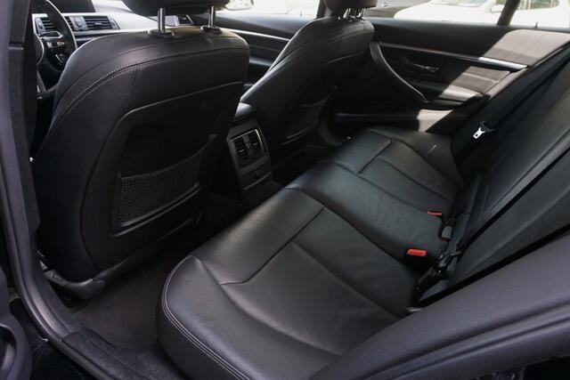 BMW 3-SERIE 318i Edition M Sport Shadow High Executive