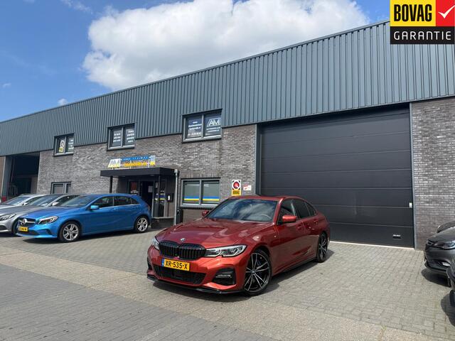 BMW 3-SERIE 330i High Executive Edition | 1E EIGENAAR | 12MND GARANTIE | LASER | SCHUIFDAK | ACC | CAMERA | SFEER | TREKHAAK | DAB | CARPLAY