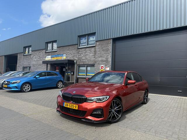 BMW 3-SERIE 330i High Executive Edition | 1E EIGENAAR | 12MND GARANTIE | LASER | SCHUIFDAK | ACC | CAMERA | SFEER | TREKHAAK | DAB | CARPLAY